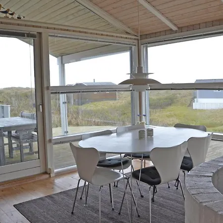 3 Bedroom Awesome In Holiday home